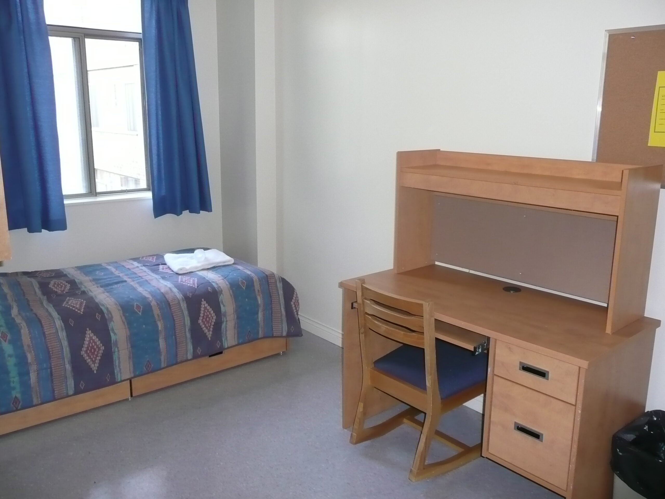 Tor-NeilWycikSingleRoom